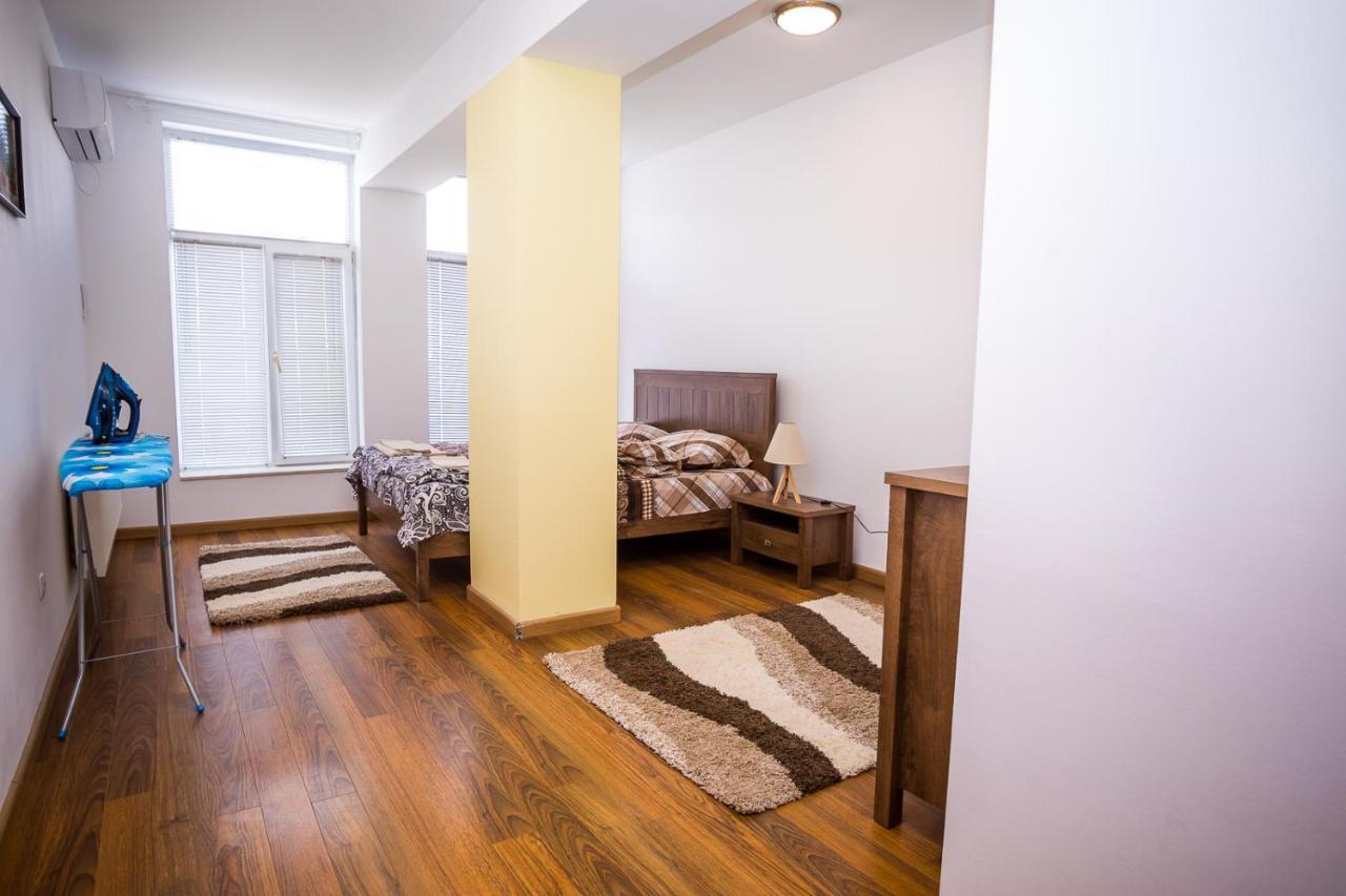 Old City Square Apartment Lovech Dış mekan fotoğraf