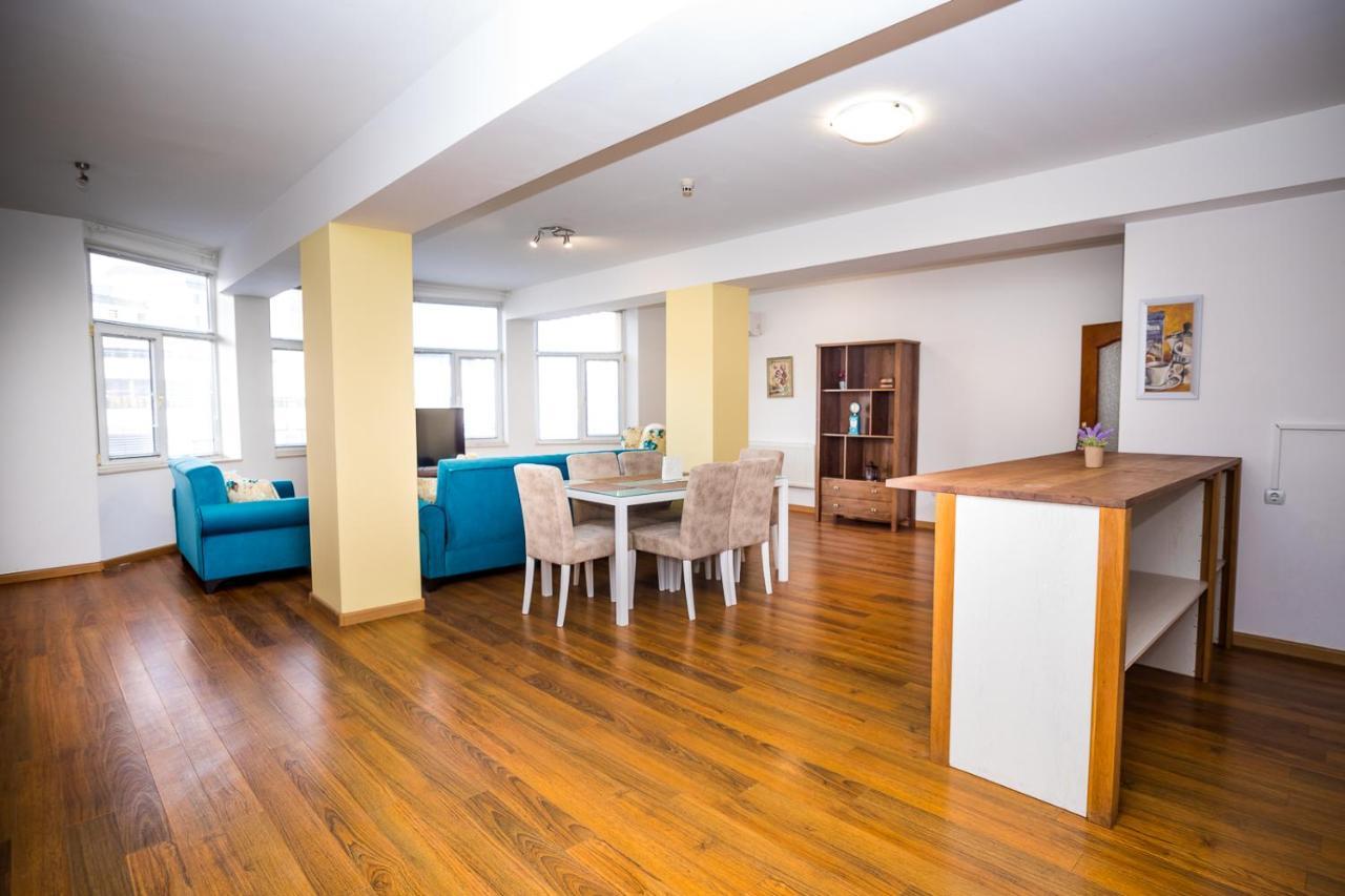 Old City Square Apartment Lovech Dış mekan fotoğraf